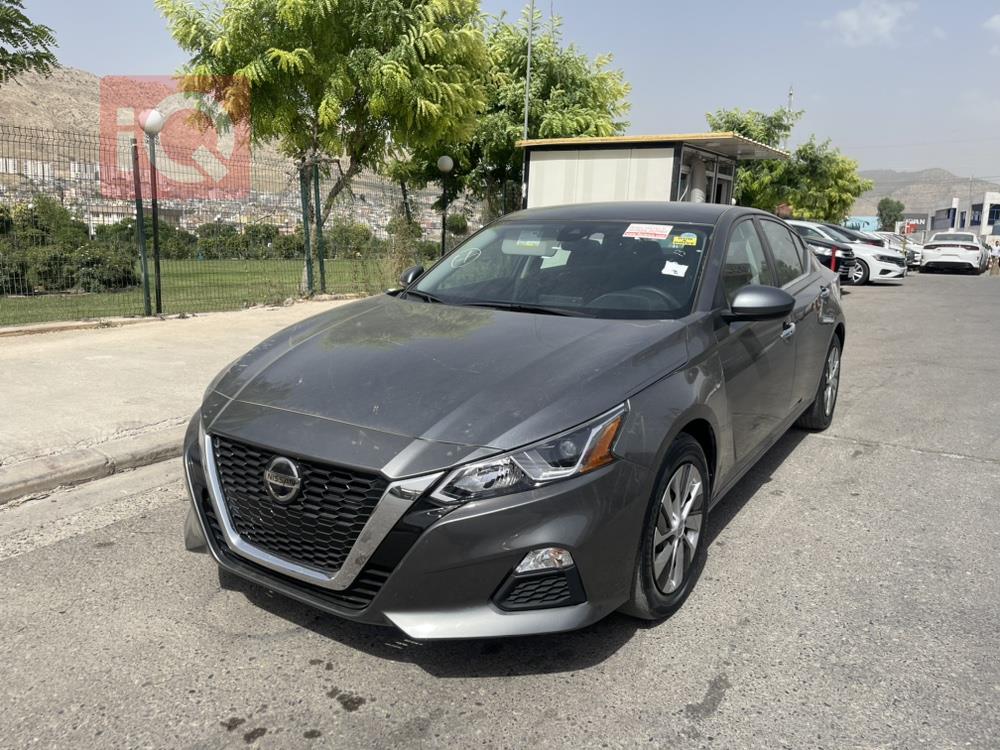 نيسان ألتيما